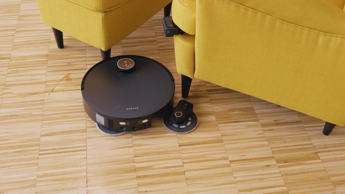 Der Roboterarm kann bis zu 18cm ausfahren.