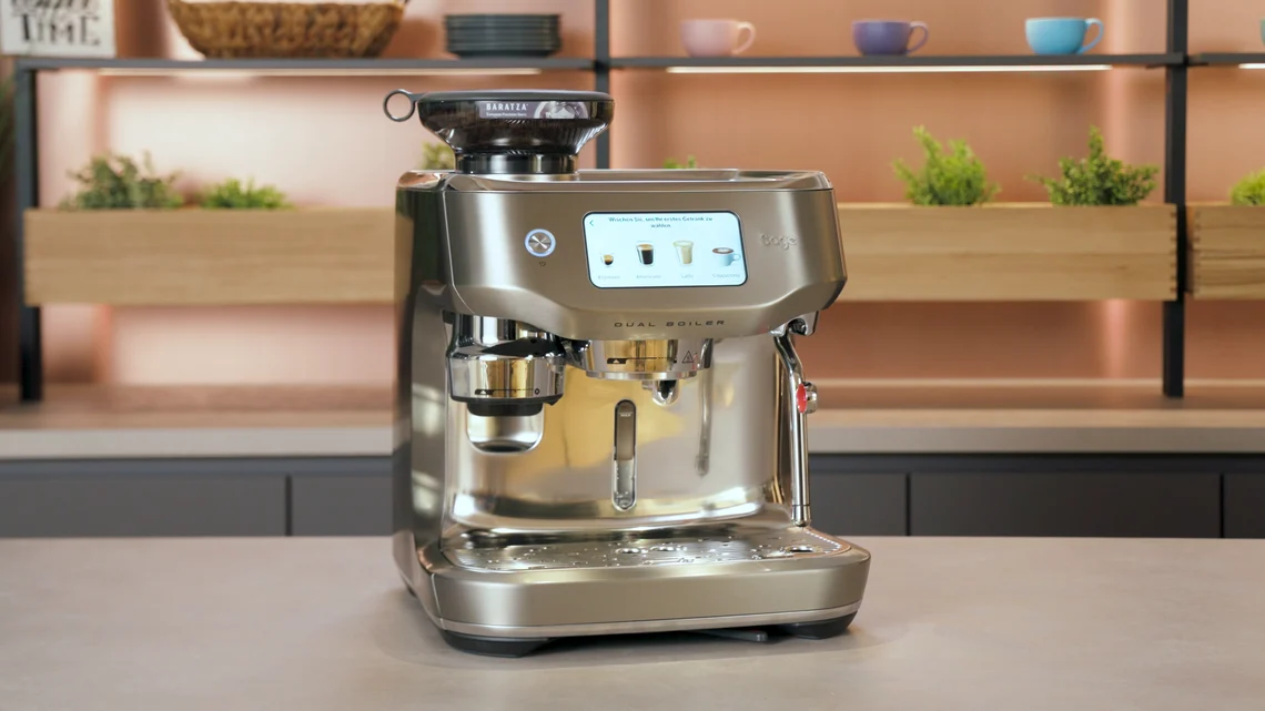 Die Sage Oracle Dual Boiler sieht modern aus. Mit 17kg ist sie allerdings nicht gerade ein Leichtgewicht.