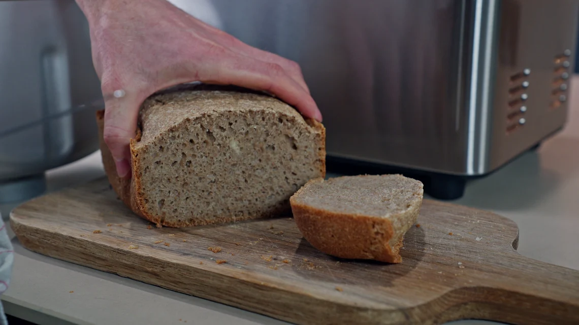 Der Kuchen war zwar eher pfui, das Brot dafür aber hui: Luftig und locker, so will man es haben.