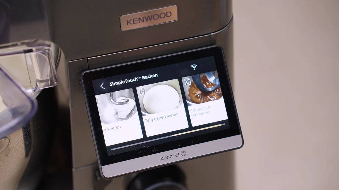 Leistung und Betriebssystem sind beim Standardmodell und der Sally-Edition identisch. Die Grundausstattung ist aber unterschiedlich und bei Sallys Modell besser.